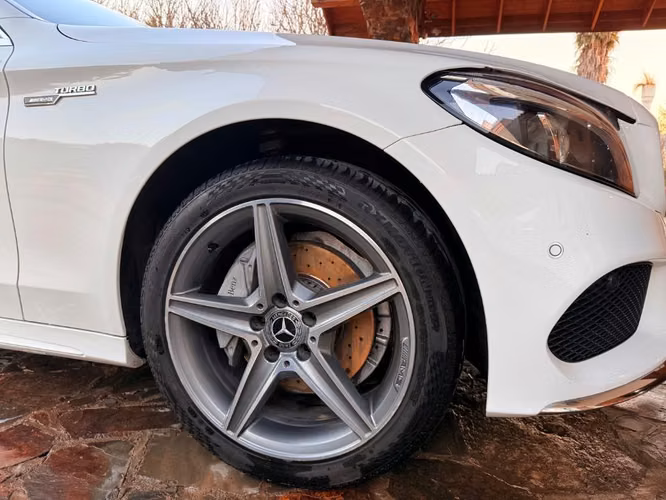Mercedes C200