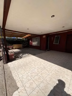 Casa en Arriendo de 4 dorm. en Sur Poniente Talca
