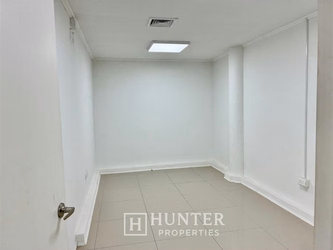 Local Comercial casi nuevo de 127 M2 Espacio Talca en venta
