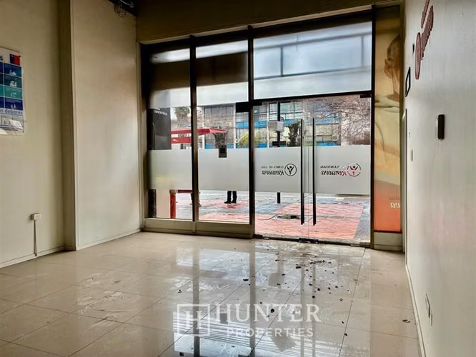 Local Comercial casi nuevo de 127 M2 Espacio Talca en venta
