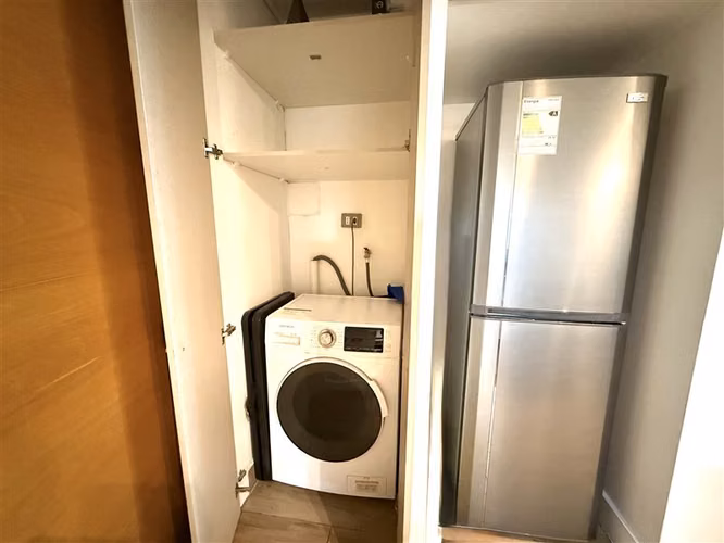 Departamento en venta de 1 dorm. con 1E y 1B en Las Condes
