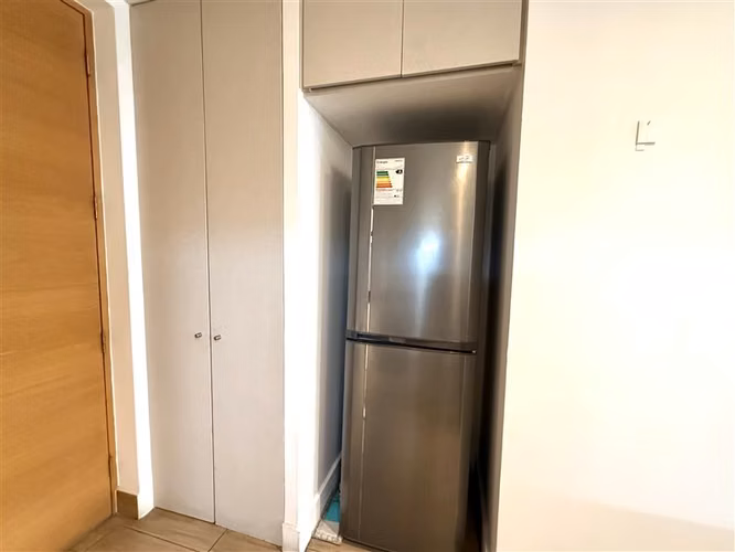 Departamento en venta de 1 dorm. con 1E y 1B en Las Condes
