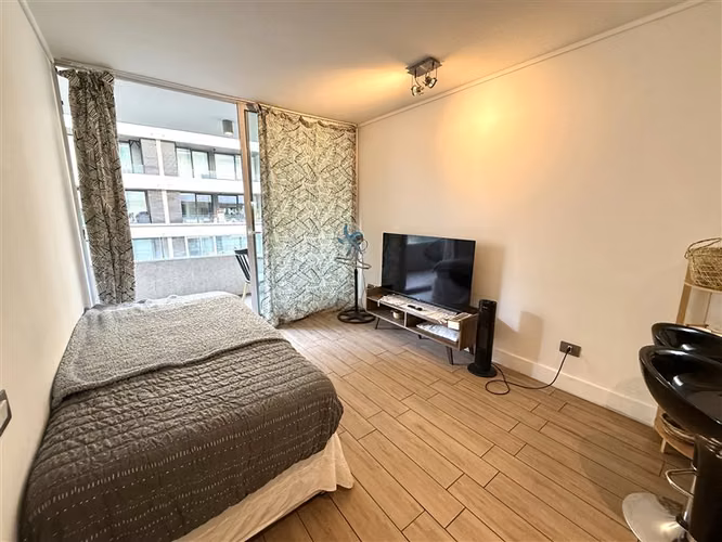 Departamento en venta de 1 dorm. con 1E y 1B en Las Condes