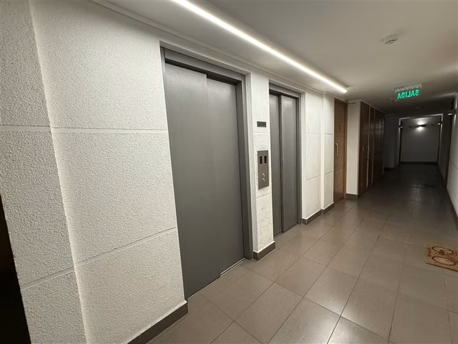 Departamento en venta de 1 dorm. con 1E y 1B en Las Condes