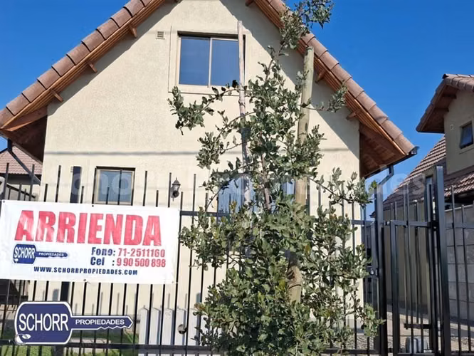 Casa en arriendo de 3 dorm. en Talca