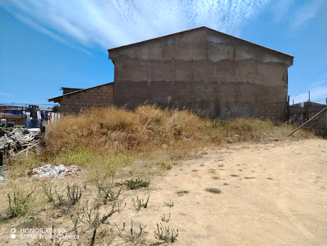 VIVABIEN PROPIEDADES VENDE  SITIO Y TERRENO EN CONSTRUCION EN EL TABO