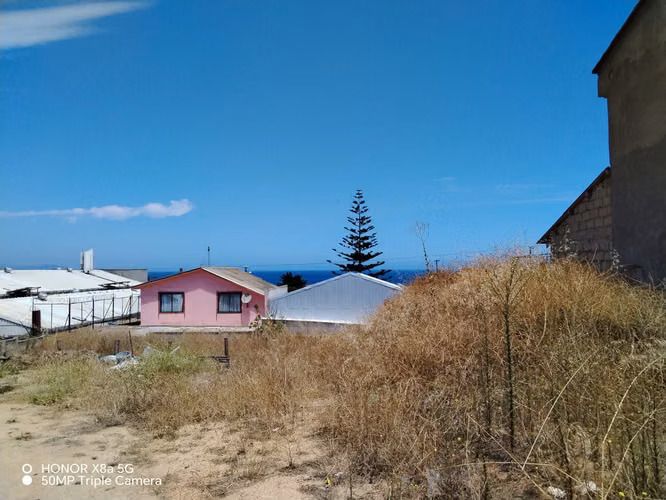 VIVABIEN PROPIEDADES VENDE  SITIO Y TERRENO EN CONSTRUCION EN EL TABO