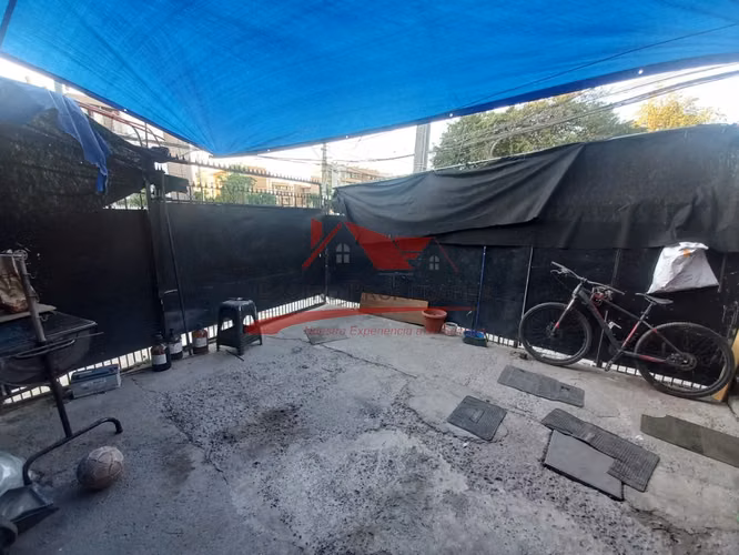 Casa Esquina de Dos Pisos, 2 Dormitorios, 1 Baño, Quilicura