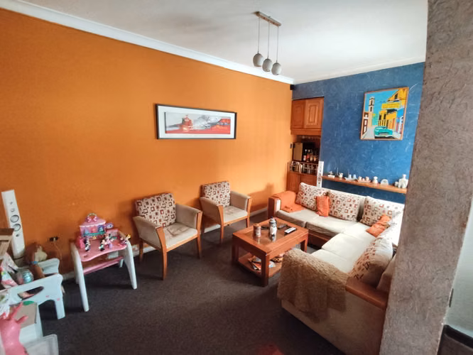 600 m² terreno |Casa aislada 225 m²  4 estacionamientos |Macul