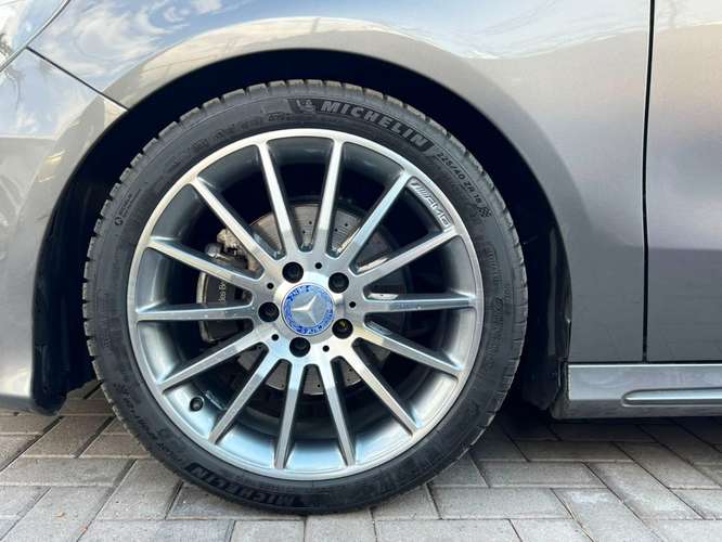 MERCEDES-BENZ A200 BLUEEFFICIENCY 1.6 MT 2014