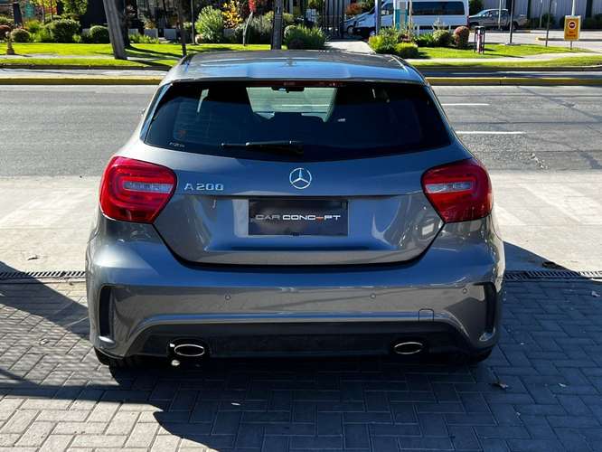 MERCEDES-BENZ A200 BLUEEFFICIENCY 1.6 MT 2014