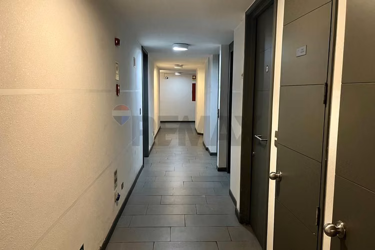 Gran oportunidad de inversión en plaza san isidro - Imagen 6
