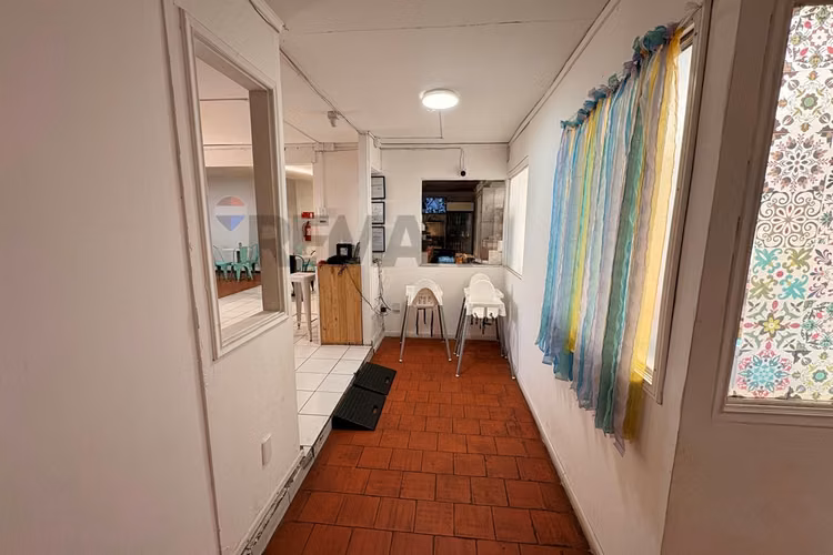 Casa comercial con gran terreno