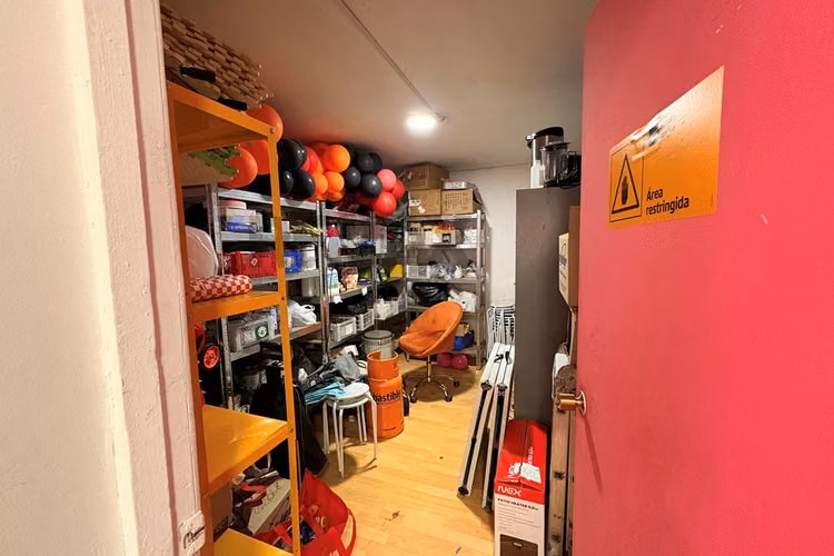 Casa comercial con gran terreno