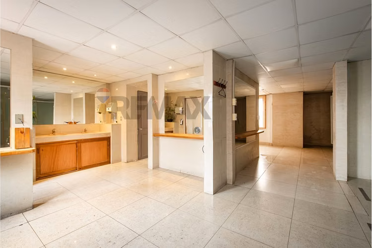 Edificio corporativo/comercial metro manquehue