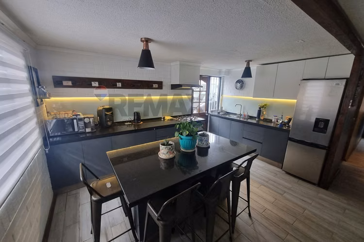 Casa 4d 3b con opción a 5d metro las parcelas
