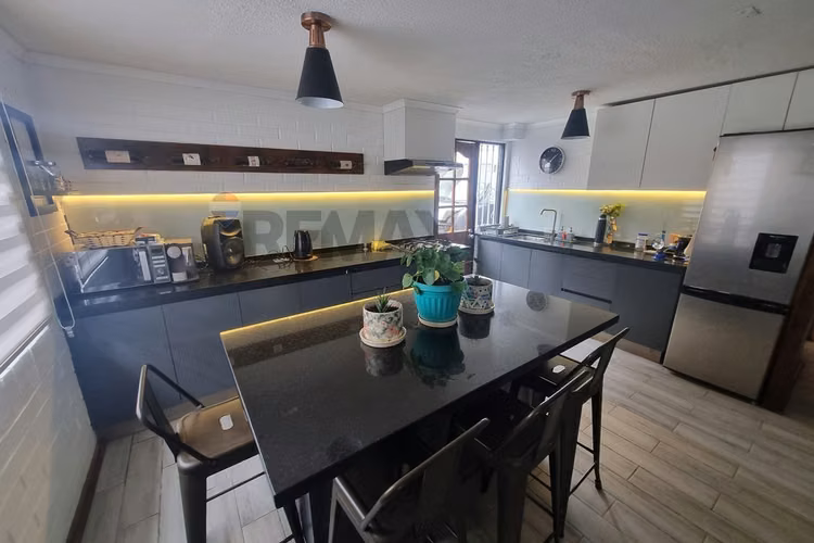 Casa 4d 3b con opción a 5d metro las parcelas
