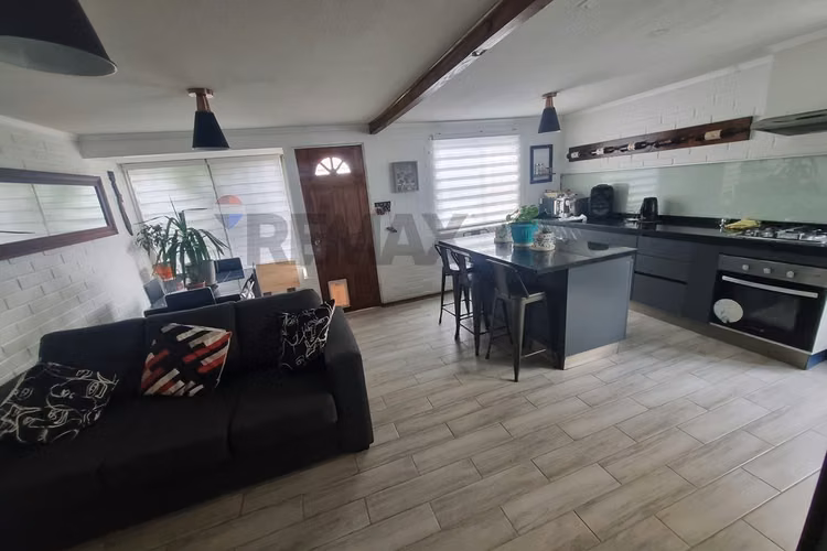 Casa 4d 3b con opción a 5d metro las parcelas