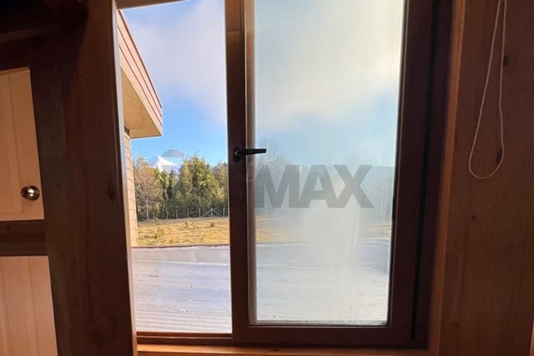 Casa en venta en pucon con vista al volcán