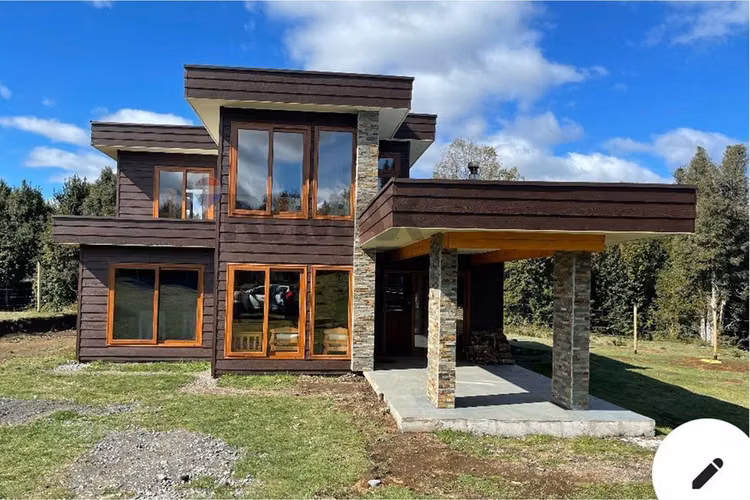 Casa en venta en pucon con vista al volcán