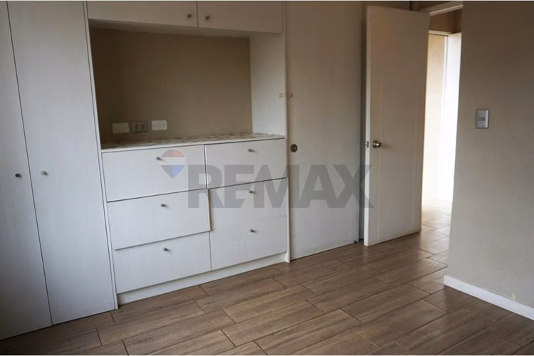 Sólida y cómoda casa 3d/3b en buin