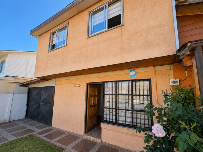 EN ARRIENDO CASA AMOBLADA PARA FAMILIA O EMPRESAS