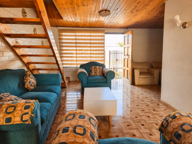 EN ARRIENDO CASA AMOBLADA PARA FAMILIA O EMPRESAS