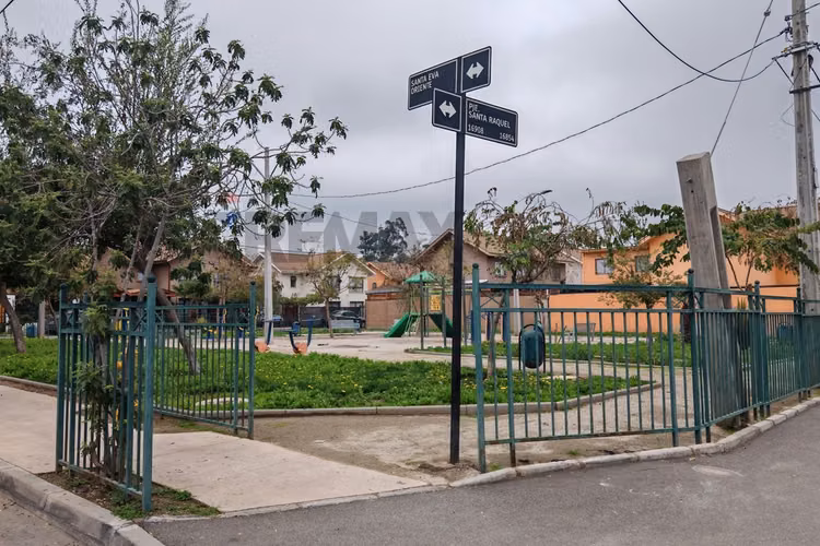 Casa en arriendo 3d+3b  con equipamiento