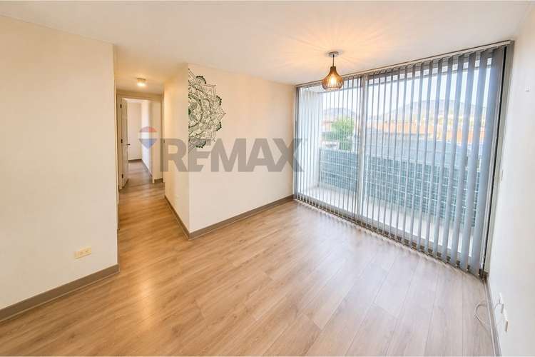 Se vende departamento  3h+2b+estacionamiento.