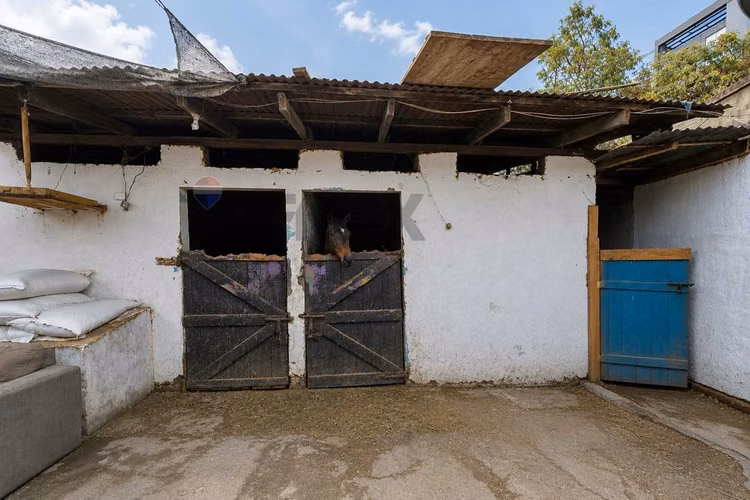 Venta propiedad comercial | caballeriza