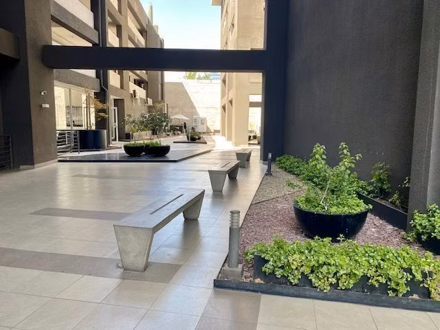 EN VENTA ESTUDIO CON ESTACIONAMIENTO Y BODEGA  METRO ÑUÑOA