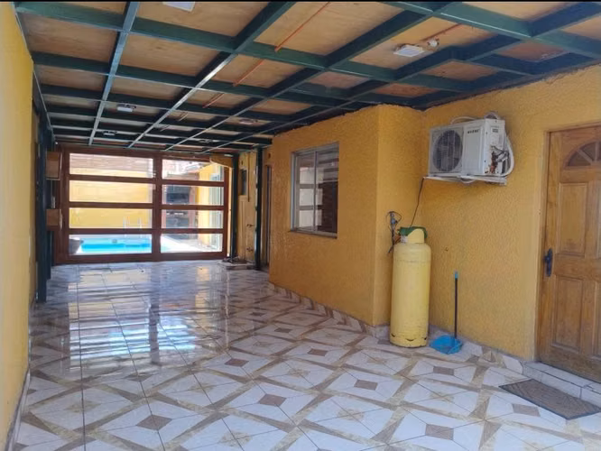 HERMOSA Y AMPLIA CASA EN ARRIENDO CON PISCINA