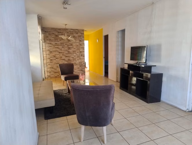 HERMOSA Y AMPLIA CASA EN ARRIENDO CON PISCINA