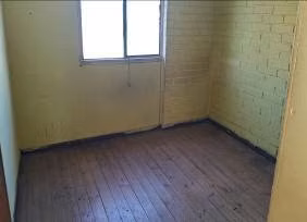 CASA 2 PISOS / 2 DORMITORIOS BAÑO ESTACIONAMIENTO