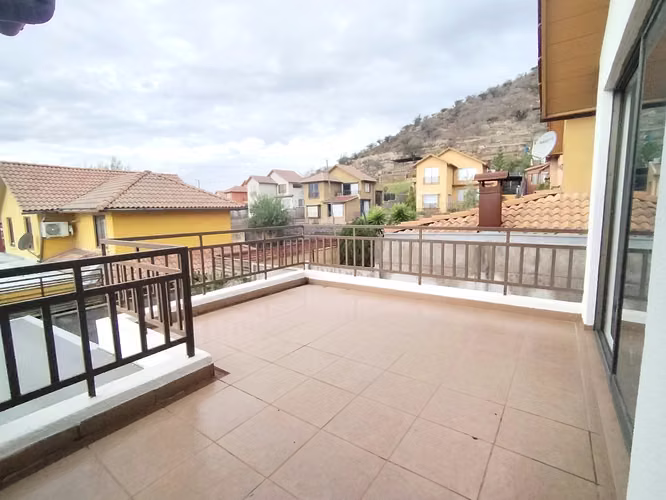 ARRIENDO GRAN CASA EN CIUDAD DE LOS VALLES CON AMPLIO PATIO