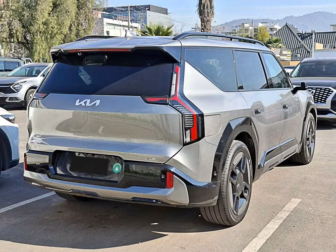 KIA EV9 2025
