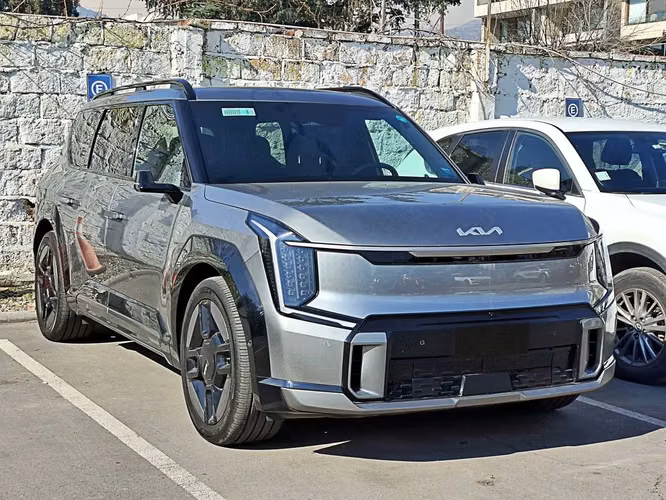KIA EV9 2025