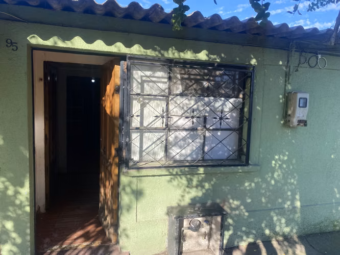 CASA MUY BIEN UBICADA POBLACION CURICO - Imagen 4