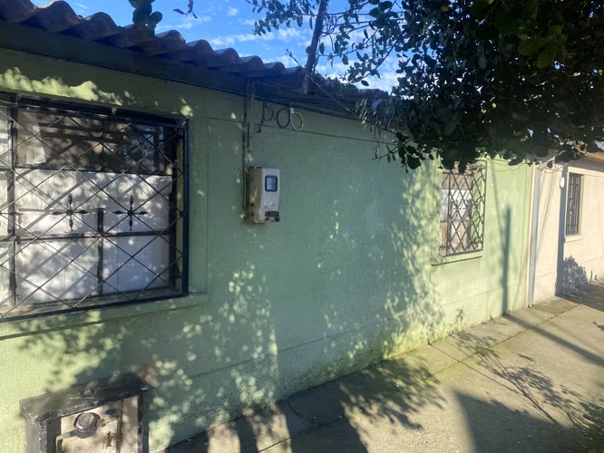 CASA MUY BIEN UBICADA POBLACION CURICO - Imagen 2