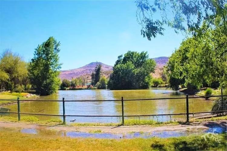 Casa en venta de 3 dorm. en Colina