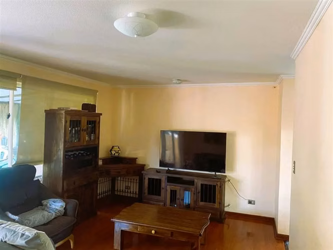 Casa en venta de 3 dorm. en Colina