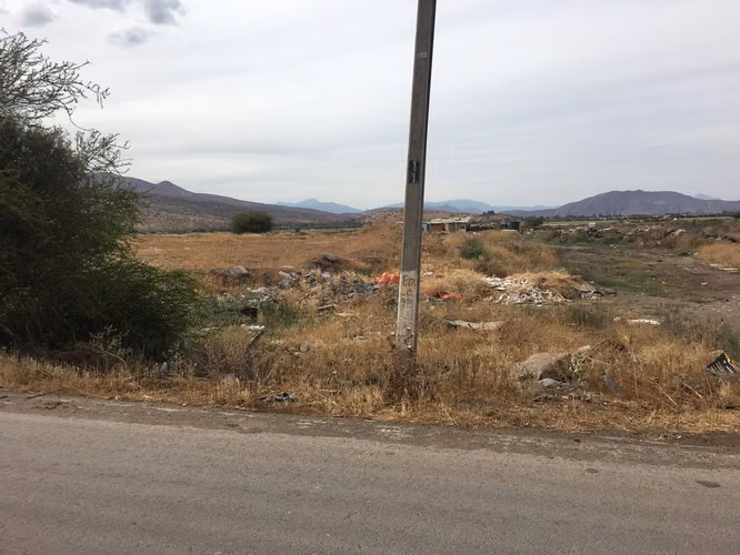 Buena Oportunidad en Terreno 2×1 a la Venta en Santa Inés