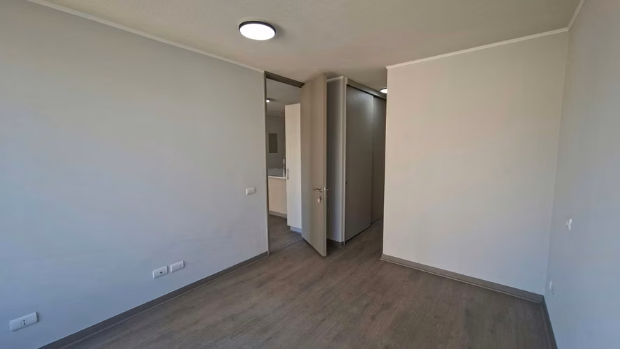 ¡ A ESTRENAR ! IMPECABLE DPTO. 1D1B + BODEGA EN LA FLORIDA - Imagen 4
