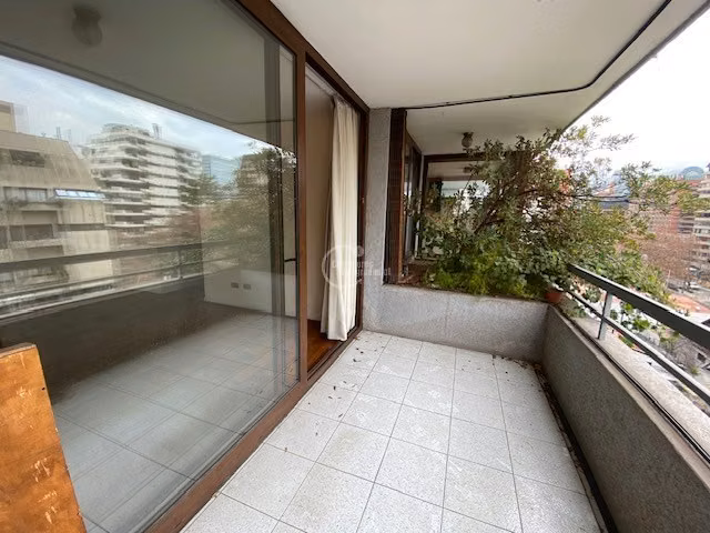 Departamento en arriendo de 4 dorm. en Las Condes