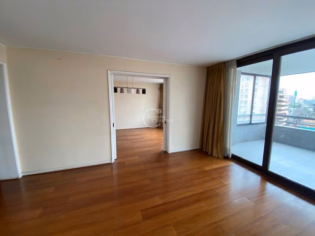 Departamento en arriendo de 4 dorm. en Las Condes