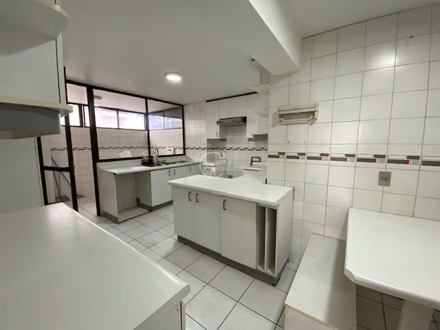 Departamento en arriendo de 4 dorm. en Las Condes
