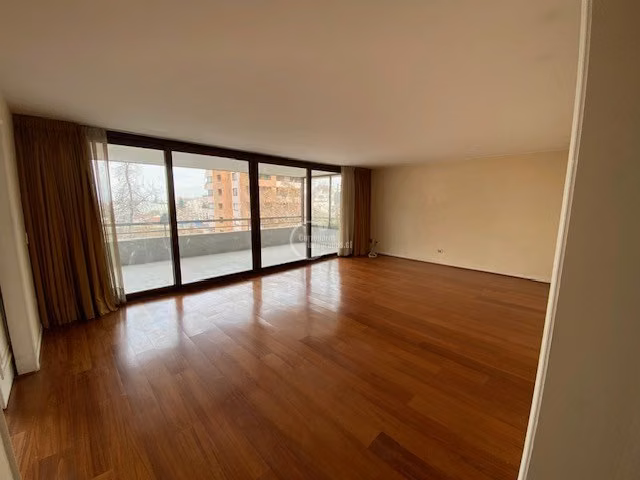 Departamento en arriendo de 4 dorm. en Las Condes