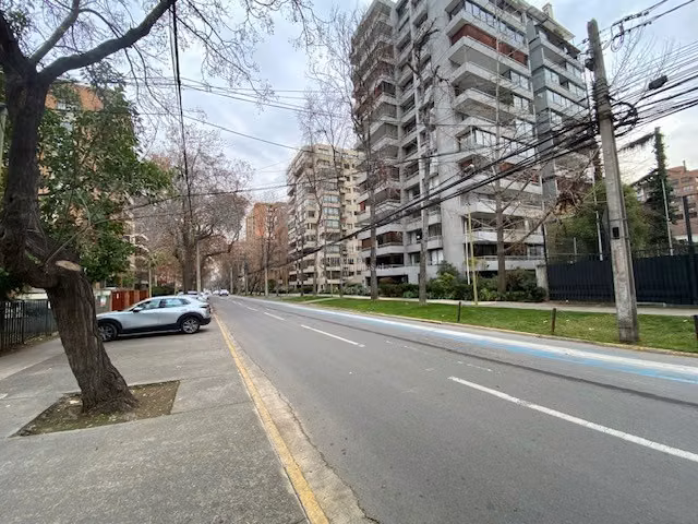 Departamento en arriendo de 4 dorm. en Las Condes