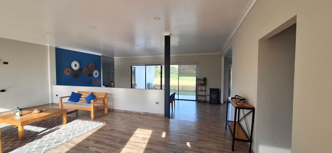 Parcela de 5.528 mts. 2, con Casa Familiar (179095) - Imagen 2
