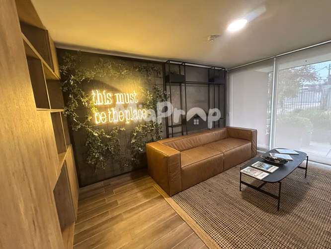 SE ARRIENDA DEPTO STUDIO AMOBLADO CERCANO A (M) VICUÑA MACKENNA